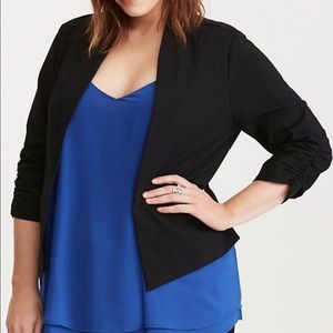 TORRID Deluxe stretch ruched sleeve blaze